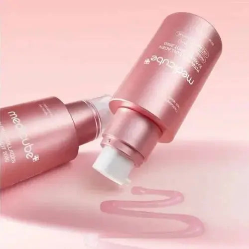 Medicube PDRN Collagen Exosome Shot 7500 serum in a 30ml bottle, featuring a clear liquid with a sleek packaging design.