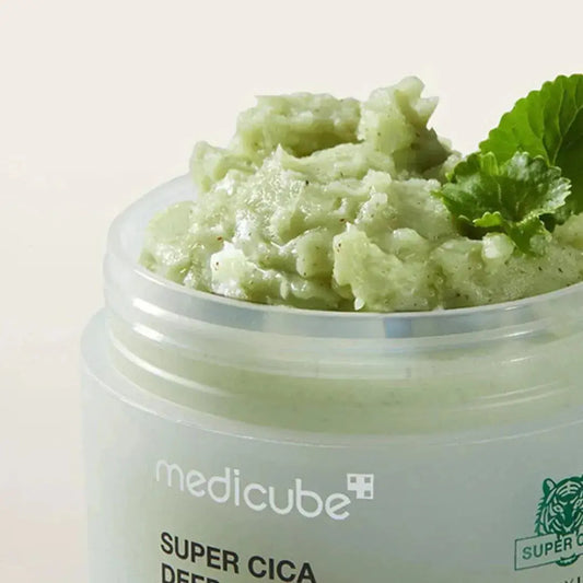 Medicube Super Cica Deep Cleansing Balm in a 100ml jar, showing the soothing cleansing balm for gentle facial cleansing.