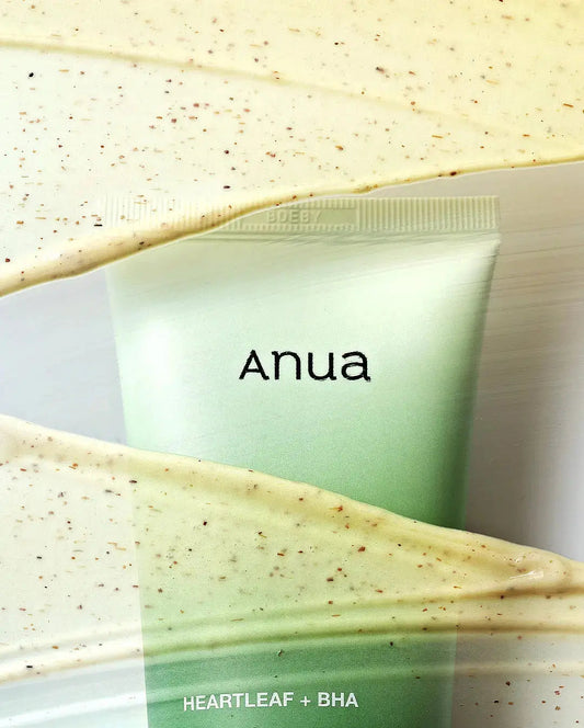 ANUA Heartleaf Quercetinol Pore Deep Cleansing Foam bottle, 150 ml, with a sleek pump dispenser and clean packaging design.