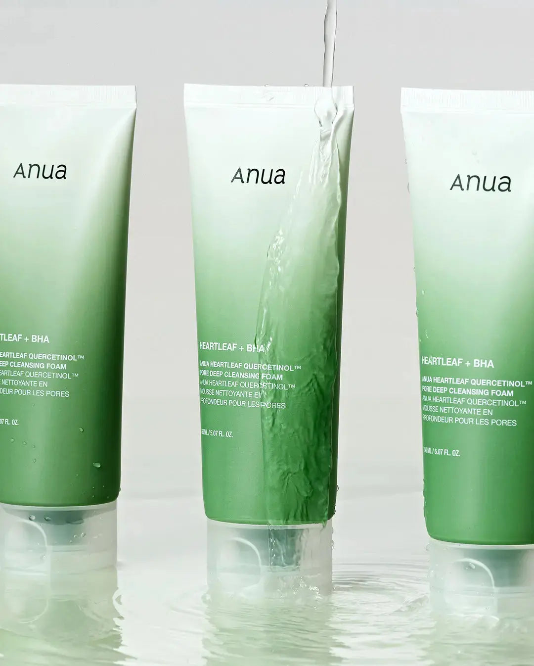 ANUA Heartleaf Quercetinol Pore Deep Cleansing Foam in a 150ml bottle, featuring a white and green pump dispenser and clean packaging.