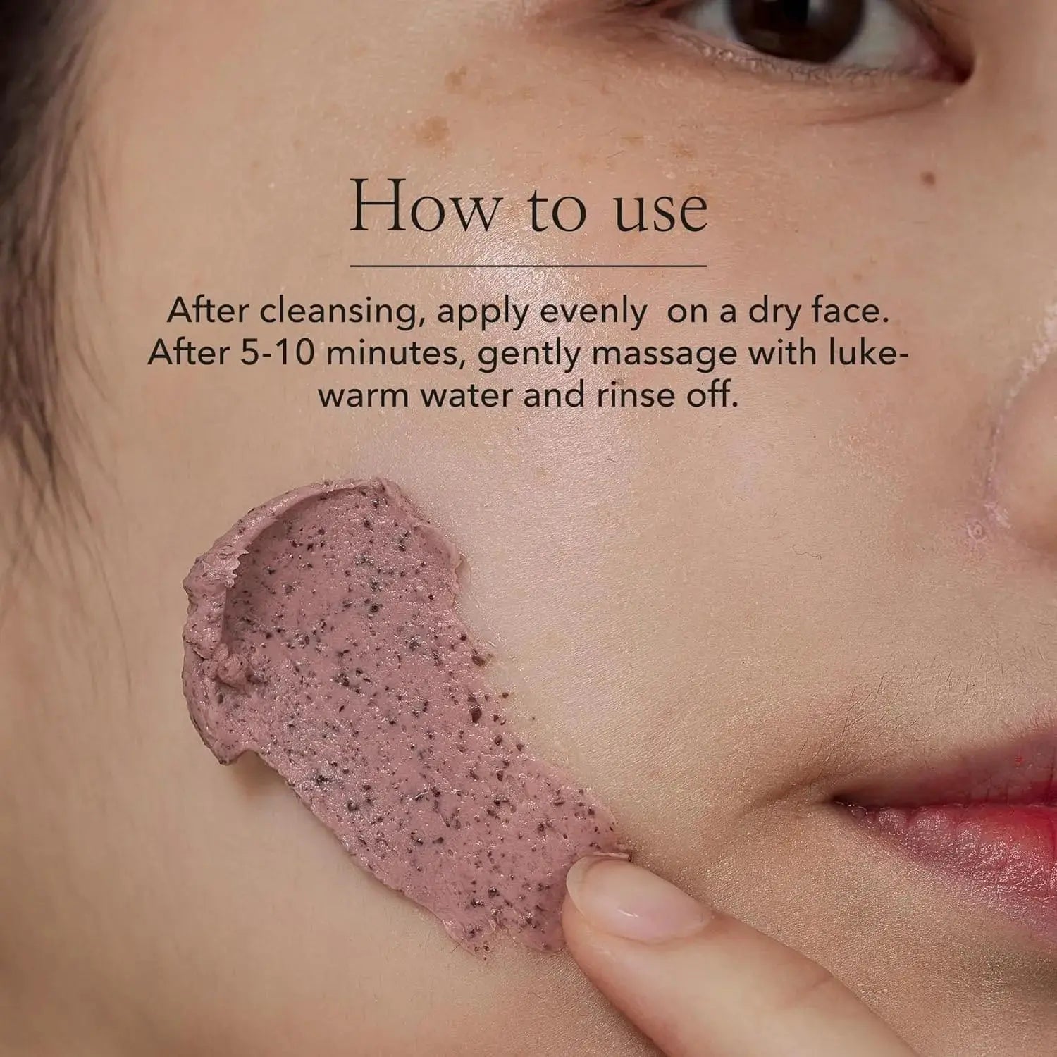 Beauty of Joseon Red Bean Refreshing Pore Mask in a 140 ml jar, showcasing the skincare product for pore tightening and revitalizing skin.