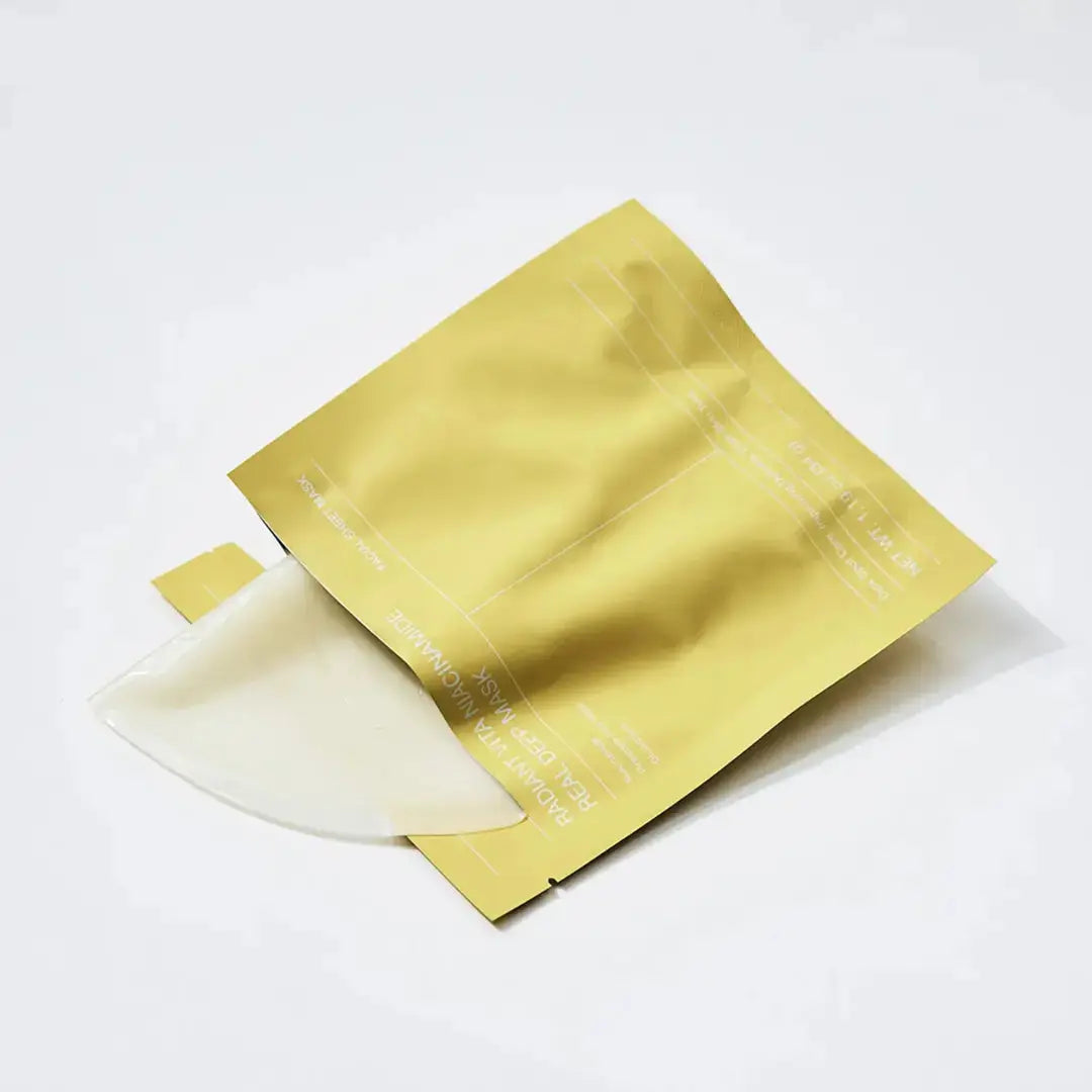 Biodance Radiant Vita Niacinamide deep facial mask pack with four 34g sheets for brightening and skin revitalization.