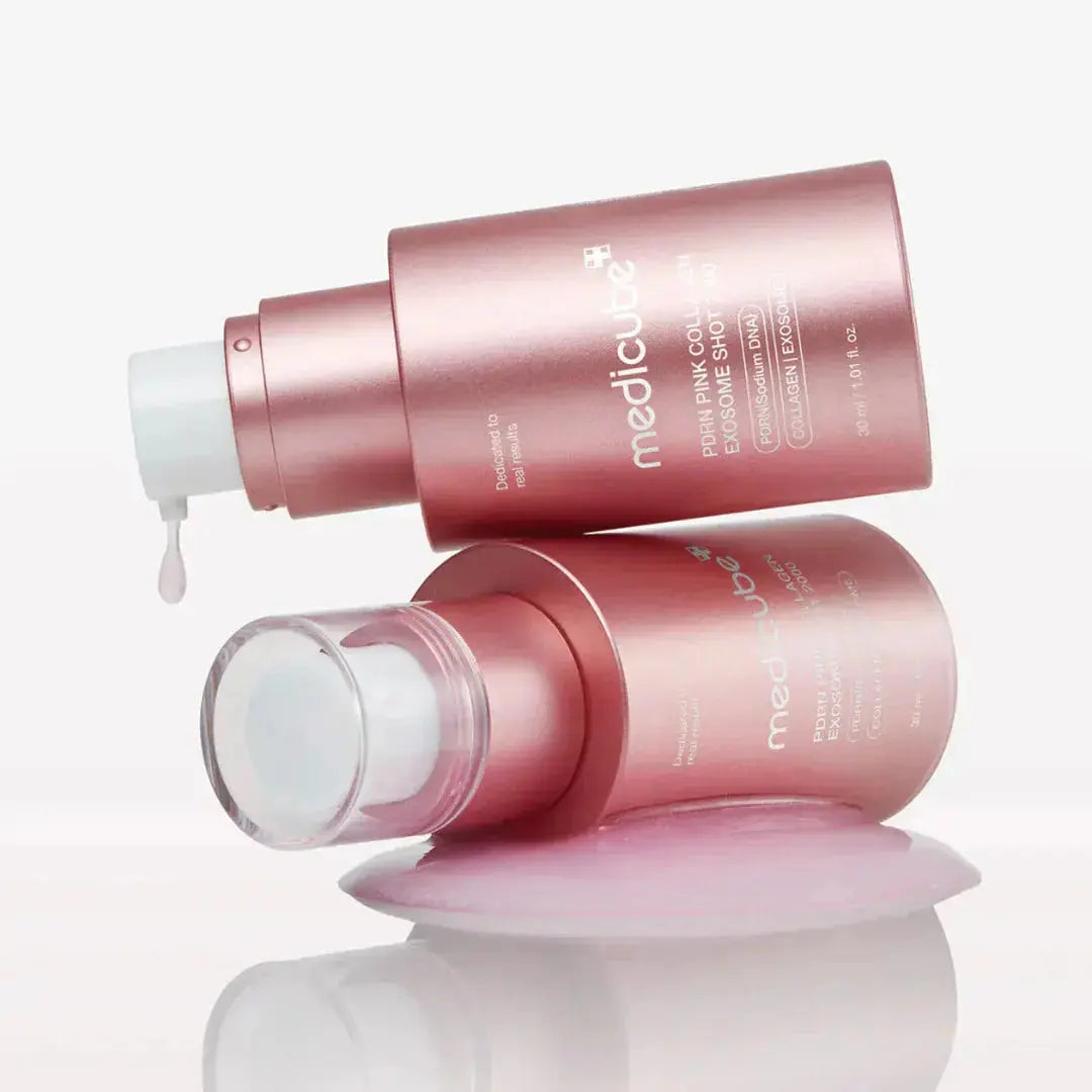 Medicube PDRN Collagen Exosome Shot 7500 serum in a 30ml bottle, showcasing the skincare serum with clear packaging and branding.
