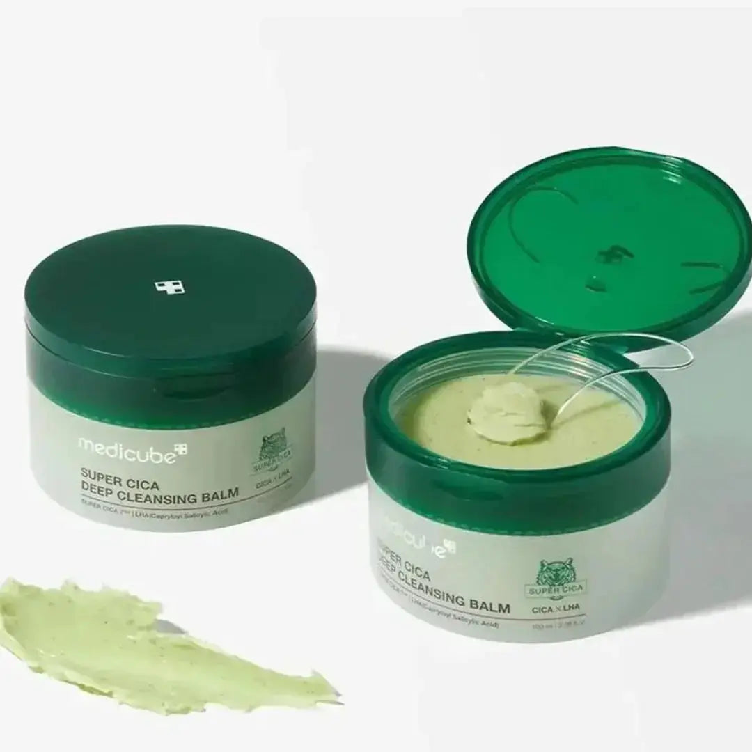 Medicube Super Cica Deep Cleansing Balm in a 100ml jar, gentle skincare cleansing balm with soothing cica for deep pore cleansing.