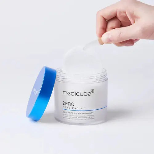 Medicube Zero Pore Pads 2.0, 70 pcs, toner pads designed for deep pore cleansing and skin refinement.