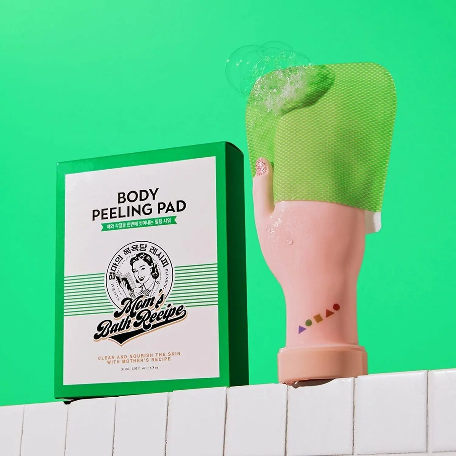 Mom's Bath Recipe body peeling pad pack with 8 exfoliating sheets, designed for smooth, refreshed skin.