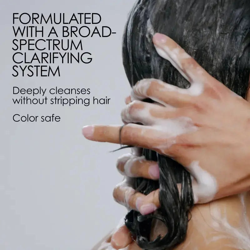 OLAPLEX No. 4C Bond Maintenance Clarifying Shampoo in 250ml bottle, designed for deep cleansing and hair bond repair.