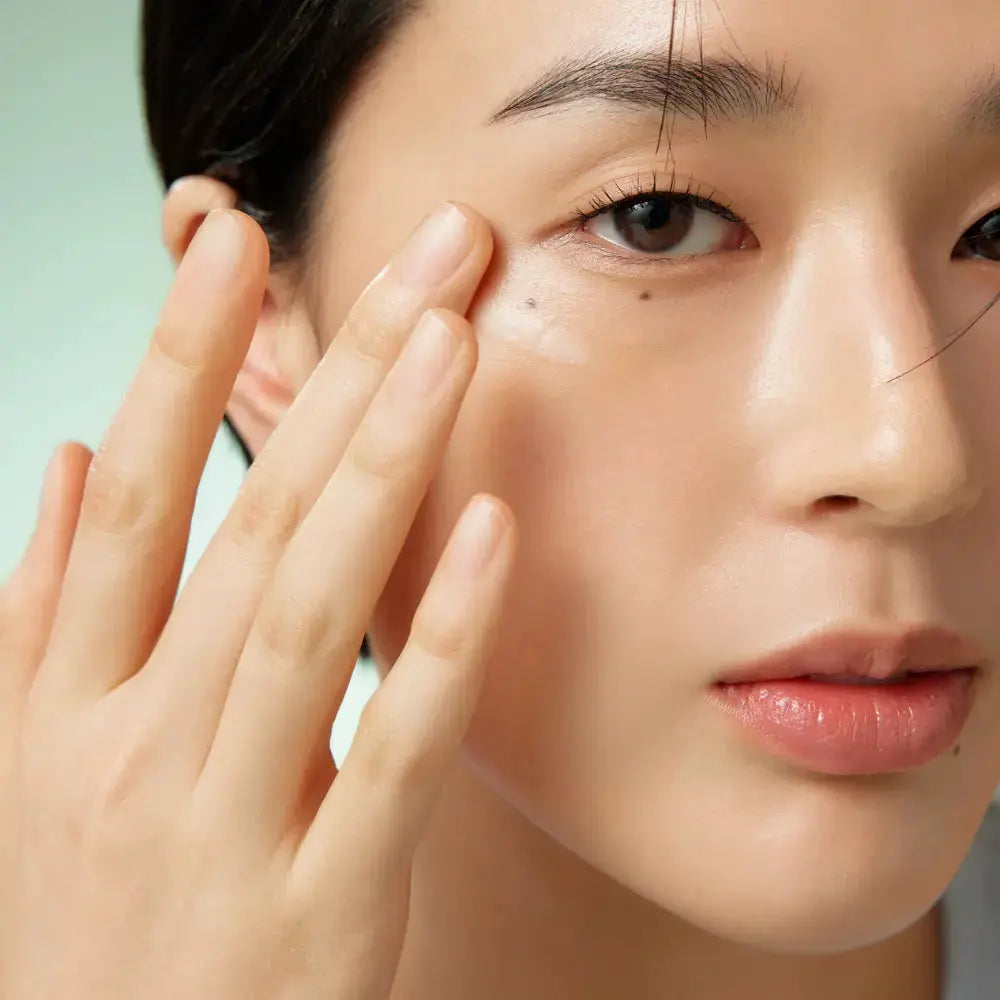 PURITO Wonder Releaf Centella Unscented Eye Cream in 30ml jar showing the product container and label.