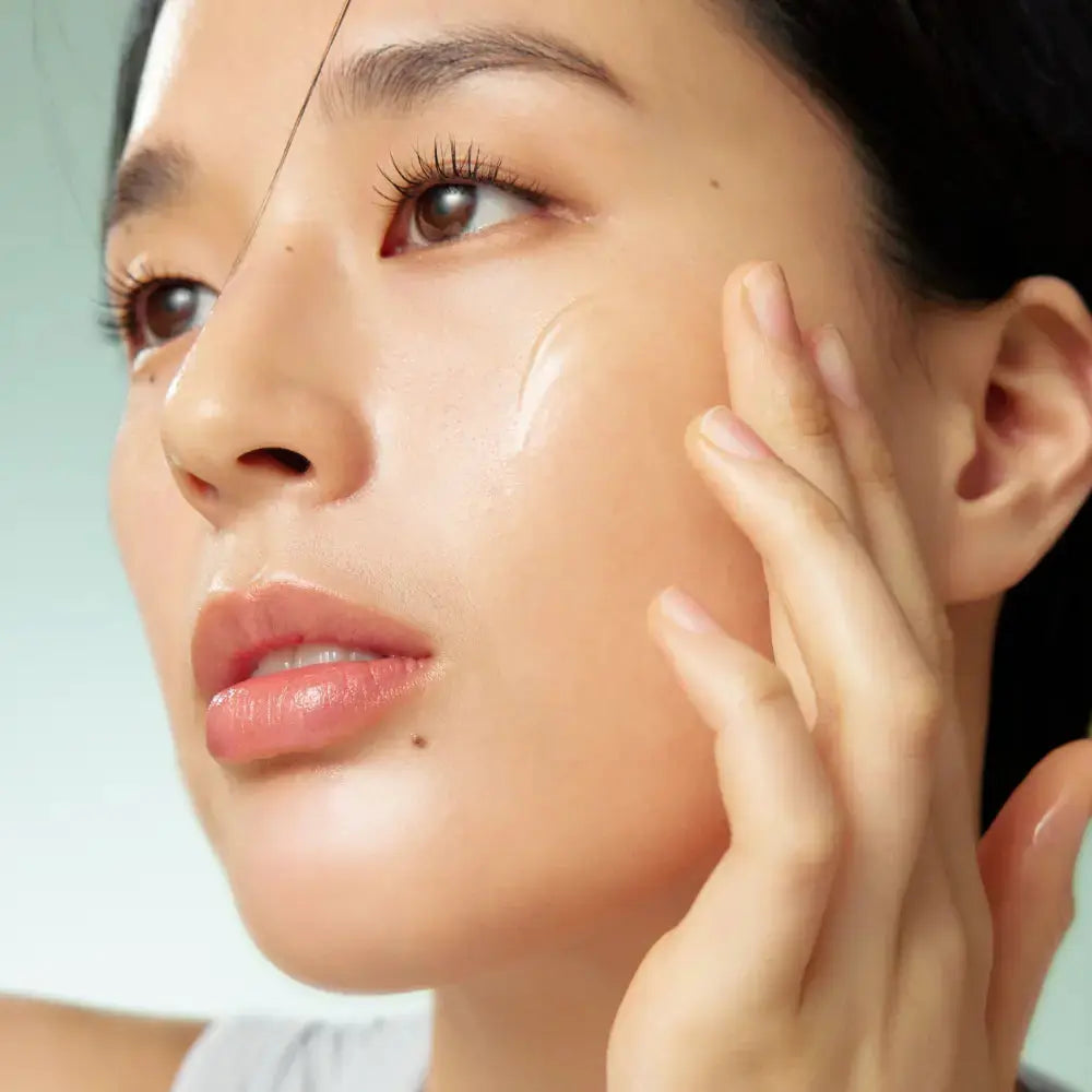 PURITO Wonder Releaf Centella Serum Unscented 60ml, natural skincare serum with calming centella in a clear bottle.