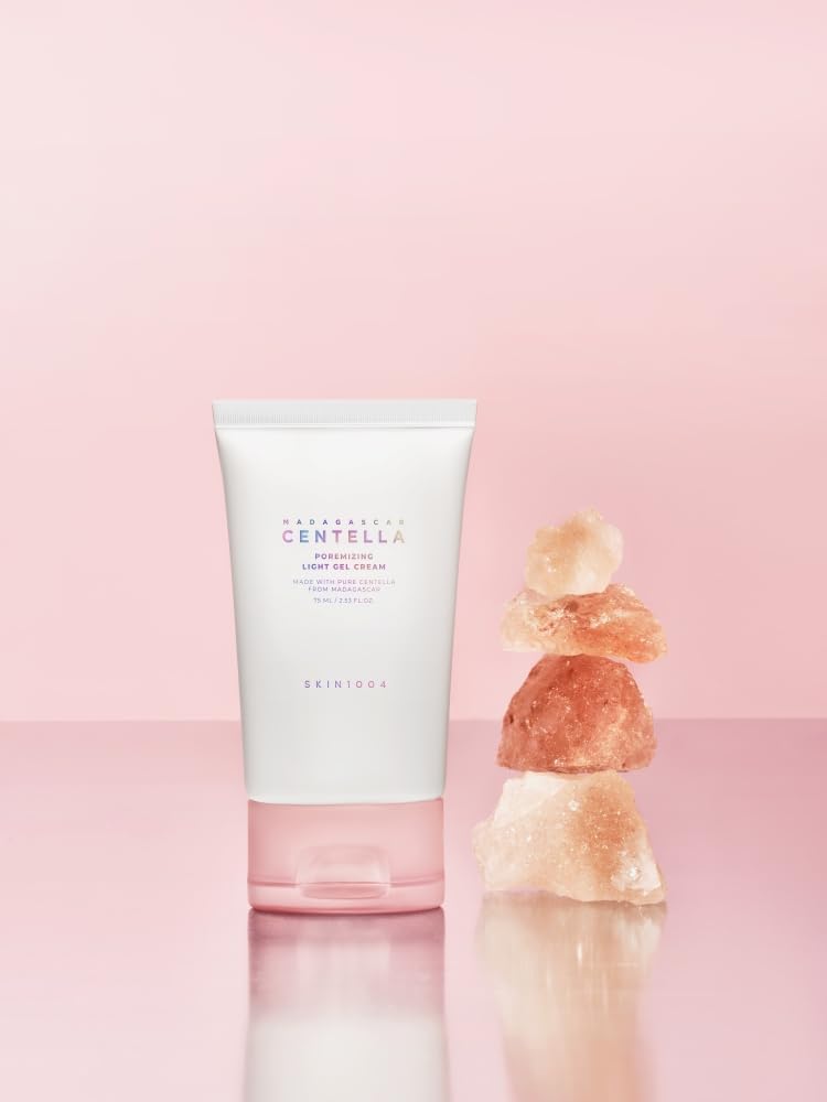 SKIN 1004 Madagascar Centella Pore-Refining Light Gel Cream, a soothing skincare product in a lightweight gel texture.