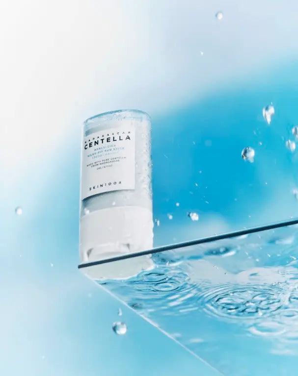 SKIN 1004 Madagascar Centella Hyalu-Cica Silky-Fit Sun Stick SKIN 1004