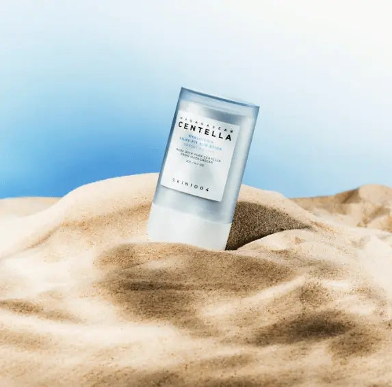 SKIN 1004 Madagascar Centella Hyalu-Cica Silky-Fit Sun Stick SKIN 1004